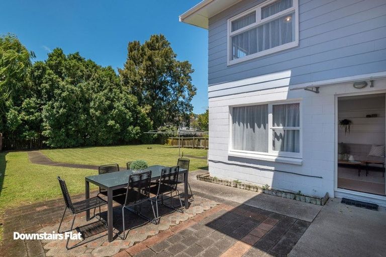 Photo of property in 16 Keldale Place, Forrest Hill, Auckland, 0620
