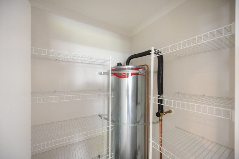 Photo of property in 1a Christian Place, Awapuni, Palmerston North, 4412