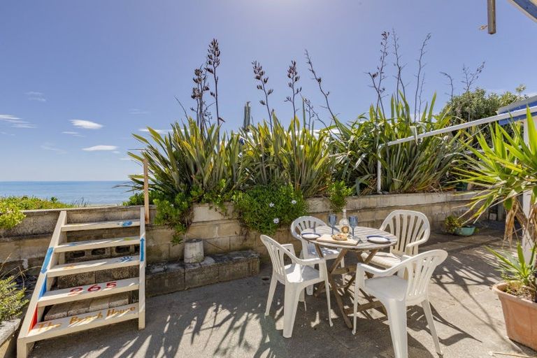 Photo of property in 265 Clifton Road, Te Awanga, 4102