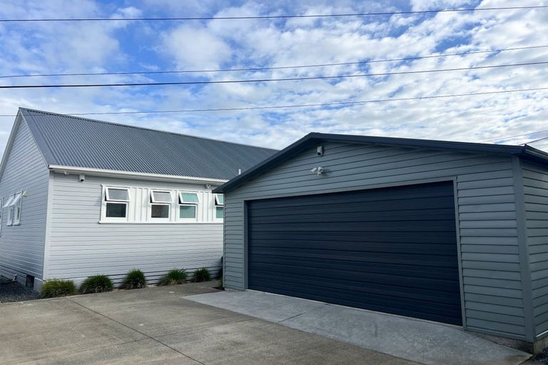 Photo of property in 17 Hunter Street, Taita, Lower Hutt, 5011