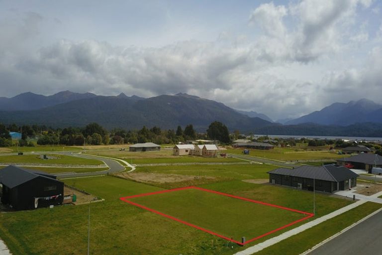 Photo of property in 100 Tukare Loop, Te Anau, 9600