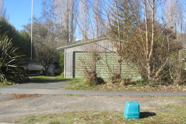 Photo of property in 29 Kinloch Road, Kinloch, Taupo, 3377