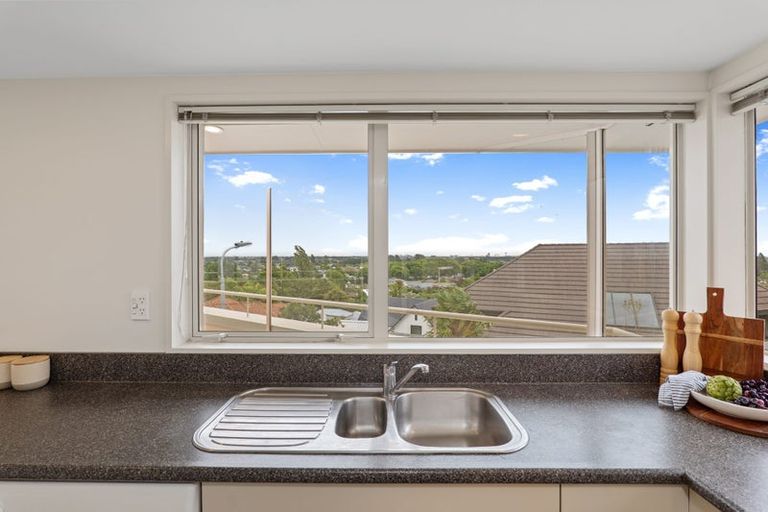 Photo of property in 1/21 Overdale Drive, Cashmere, Christchurch, 8022