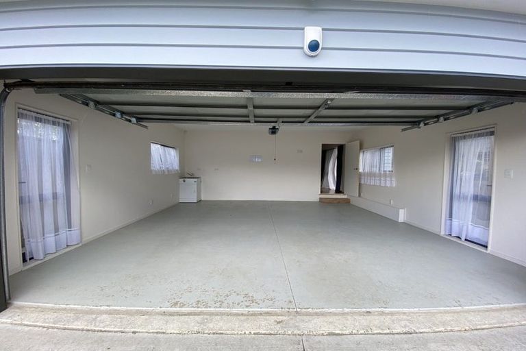 Photo of property in 10 Ensign Place, Hillcrest, Auckland, 0627