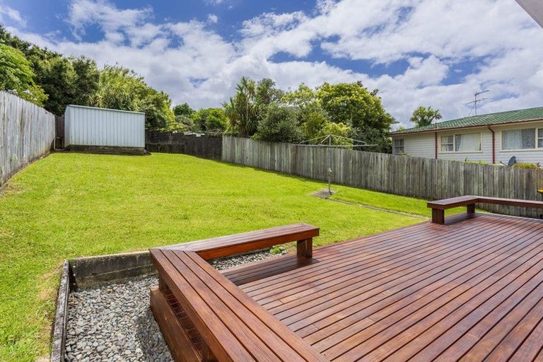 Photo of property in 10 Woodcote Drive, Glenfield, Auckland, 0629