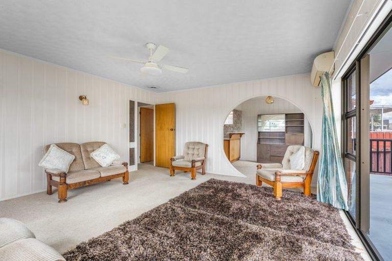 Photo of property in 1/34 Majesty Place, Half Moon Bay, Auckland, 2012