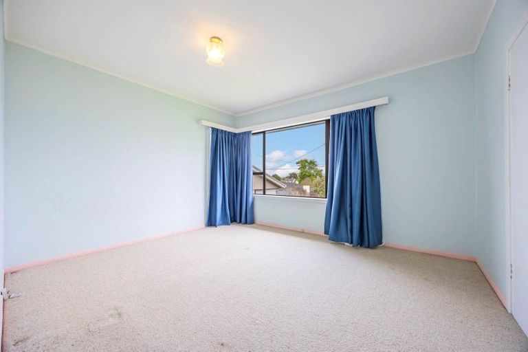 Photo of property in 2/1 Meadowvale Avenue, Forrest Hill, Auckland, 0620