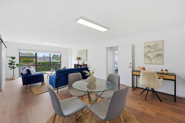 Photo of property in 5 Vintage Drive, Henderson, Auckland, 0612