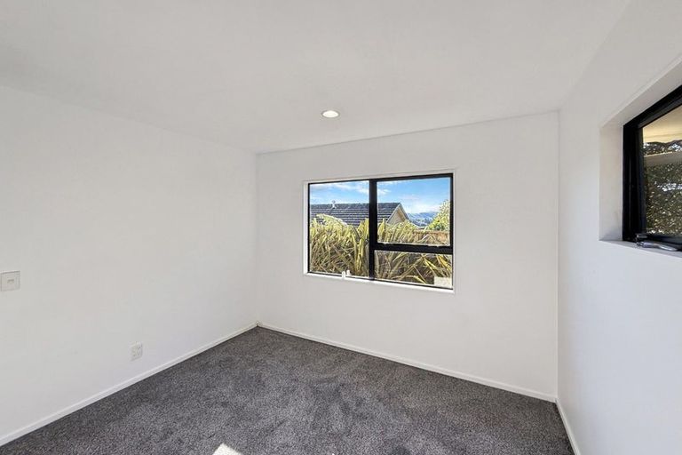 Photo of property in 71 Kentwood Drive, Woodridge, Wellington, 6037