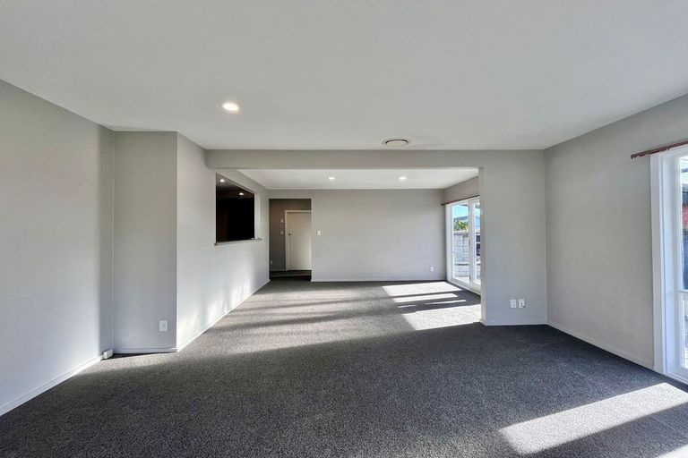 Photo of property in 26 Fern Drive, Halswell, Christchurch, 8025