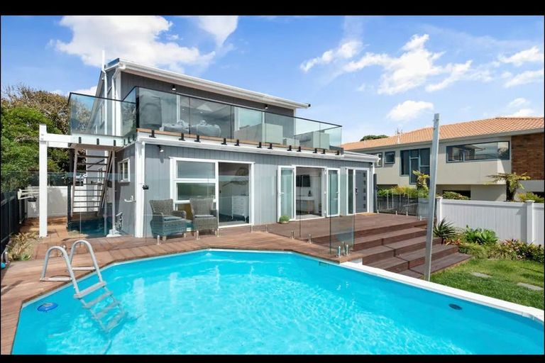 Photo of property in 996 Papamoa Beach Road, Papamoa Beach, Papamoa, 3118