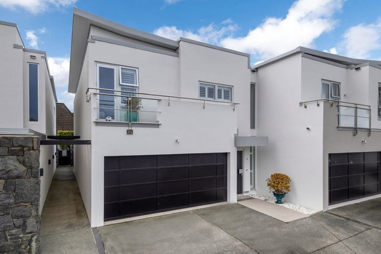Photo of property in 7/258 Hurstmere Road, Takapuna, Auckland, 0622