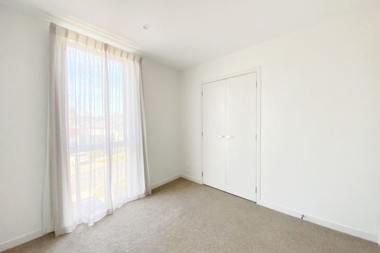 Photo of property in 2/46 Jane Maree Road, Kumeu, 0810