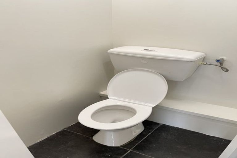 Photo of property in 23a Allington Road, Karori, Wellington, 6012