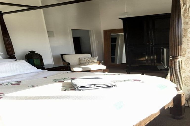 Photo of property in 16 Albert Road, Devonport, Auckland, 0624