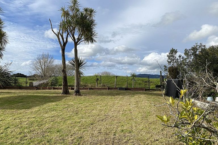 Photo of property in 24 Bickerstaffe Road, Maungaturoto, 0520