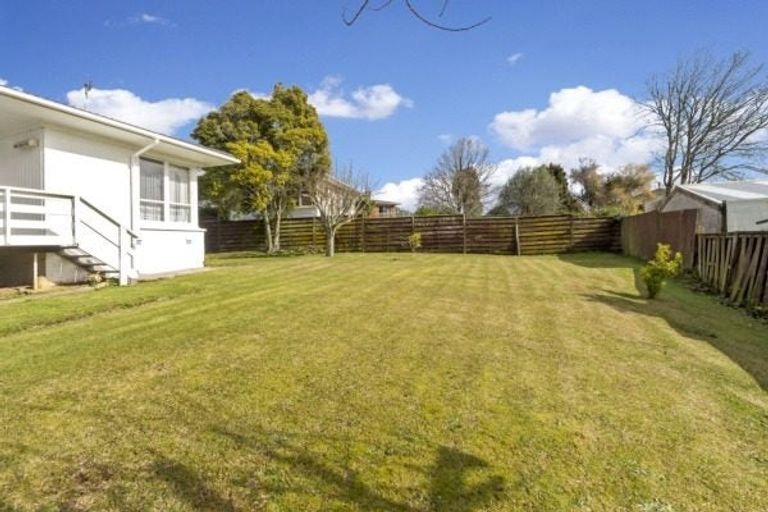 Photo of property in 13 Paulange Place, Pakuranga Heights, Auckland, 2010
