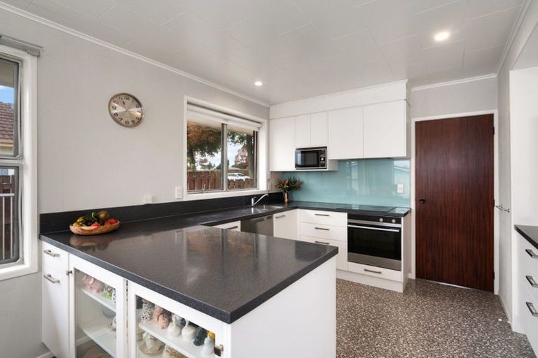 Photo of property in 61 Queen Street, Te Puke, 3119