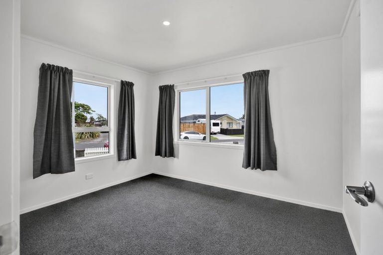 Photo of property in 4 Maralyn Place, Bell Block, New Plymouth, 4312