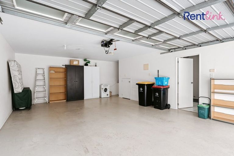 Photo of property in 16d May Street, Mount Maunganui, 3116
