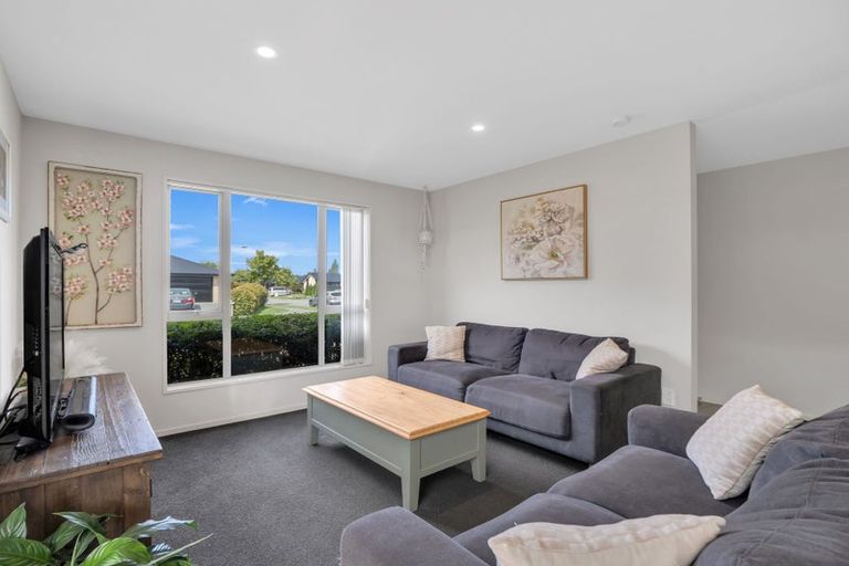 Photo of property in 1 Keeper Close, Woodend, 7610