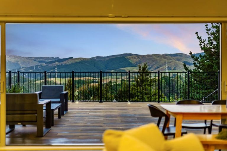 Photo of property in 136 Endeavour Drive, Whitby, Porirua, 5024