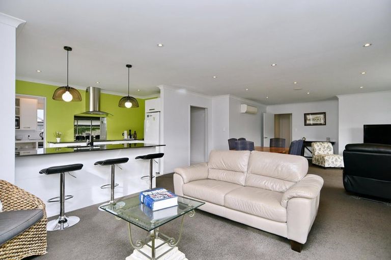 Photo of property in 25a Epsom Drive, Rangiora, 7400