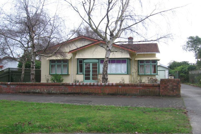 Photo of property in 14 Rangitane Street, Palmerston North, 4414