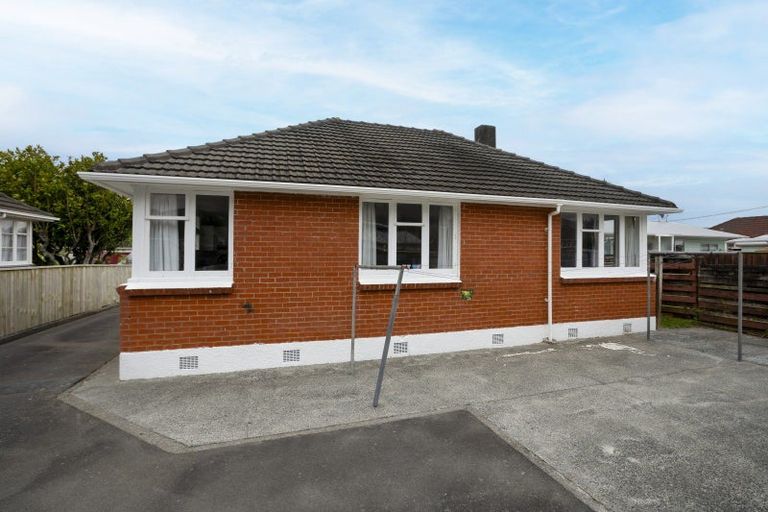 Photo of property in 1/5 Kowhai Street, Naenae, Lower Hutt, 5011