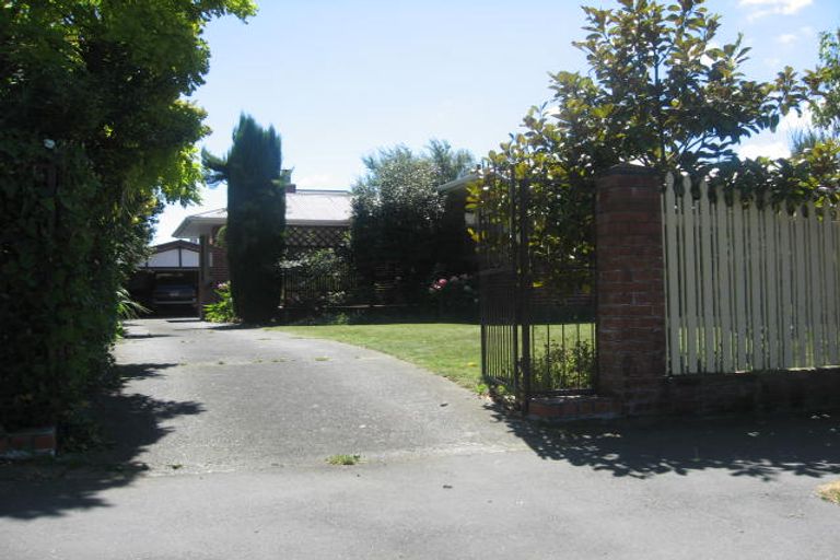 Photo of property in 41 Lochee Road, Upper Riccarton, Christchurch, 8041