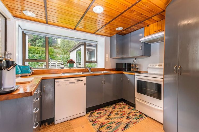 Photo of property in 2 Roland Lane, Mount Pleasant, Christchurch, 8081