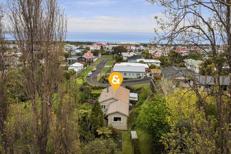 Photo of property in 200 Saint Patricks Row, Thames, 3500