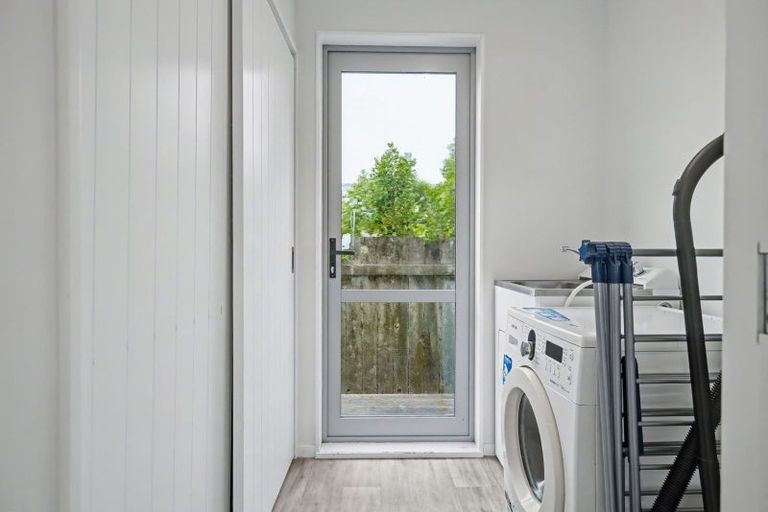 Photo of property in 992a Tremaine Avenue, Roslyn, Palmerston North, 4414