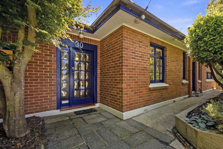 Photo of property in 30 Glengyle Street, Vauxhall, Dunedin, 9013