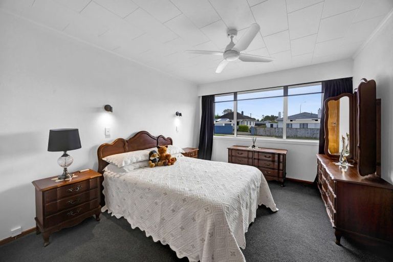 Photo of property in 9 Waimea Street, Westown, New Plymouth, 4310