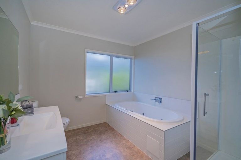 Photo of property in 6 Pa Road, Hahei, Whitianga, 3591