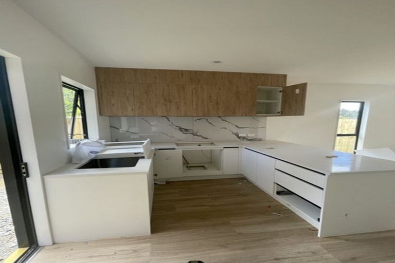 Photo of property in 2/4 Serjeant Street, Henderson, Auckland, 0612