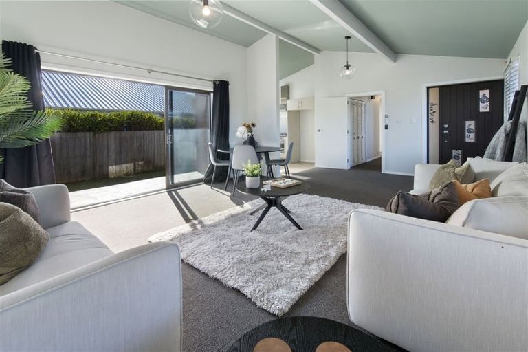 Photo of property in 35 Pandora Street, North New Brighton, Christchurch, 8083