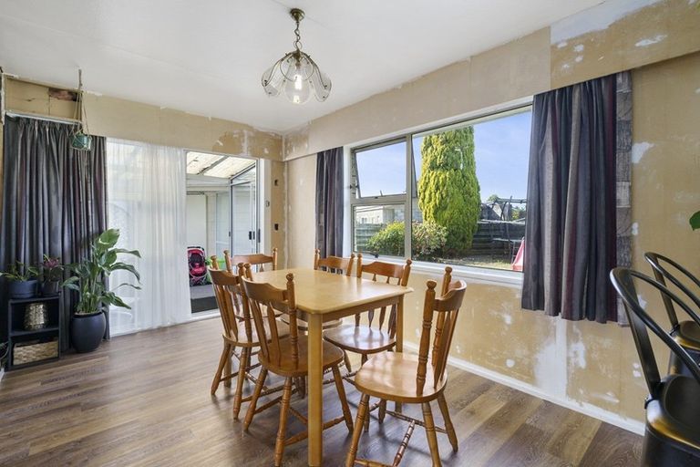 Photo of property in 7 Otaki Place, Westbrook, Palmerston North, 4412