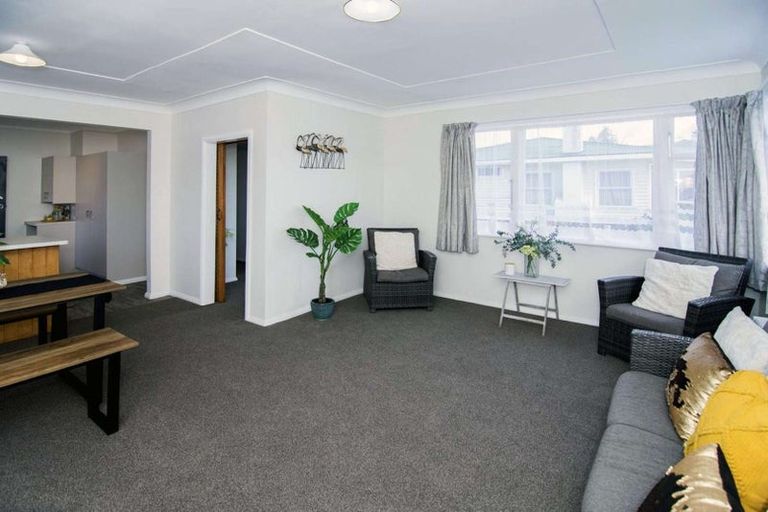 Photo of property in 107 Dixon Street, Masterton, 5810