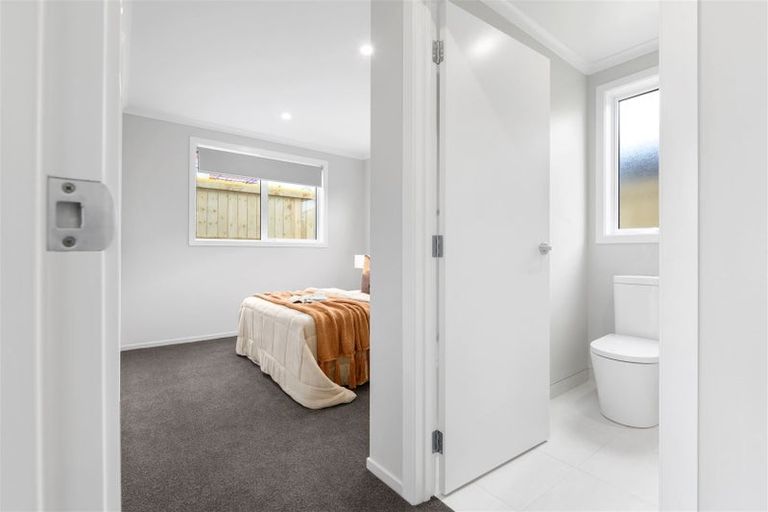 Photo of property in 69 Waruhia Crescent, Rototuna North, 3281