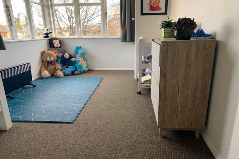 Photo of property in 28 Burgess Street, Green Island, Dunedin, 9018