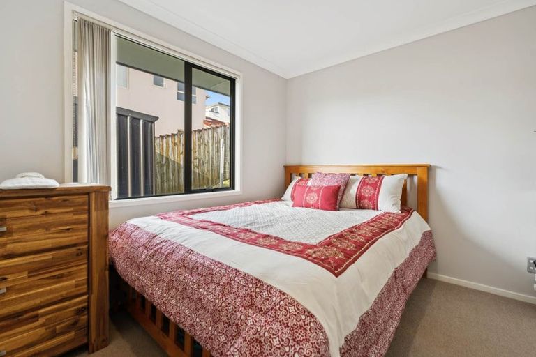 Photo of property in 19 The Enclave, Totara Heights, Auckland, 2105