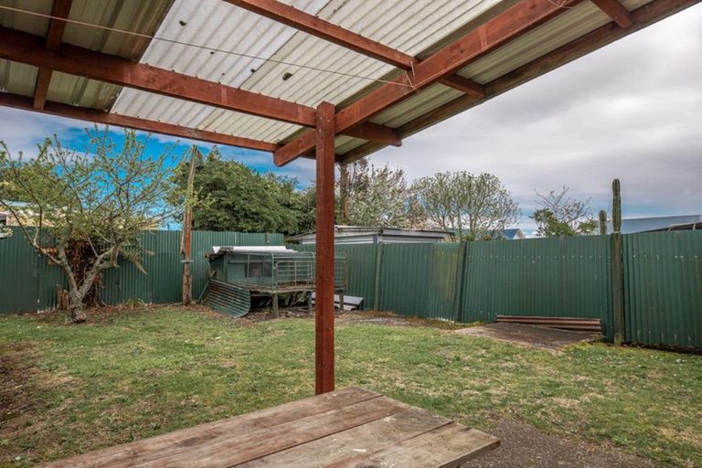 Photo of property in 14 Queen Street, Westport, 7825