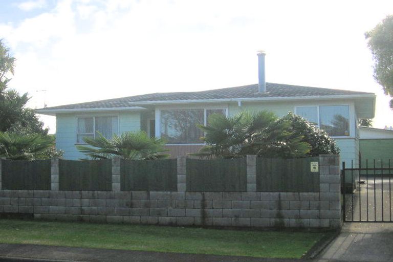 Photo of property in 4 Murillo Place, Henderson, Auckland, 0612