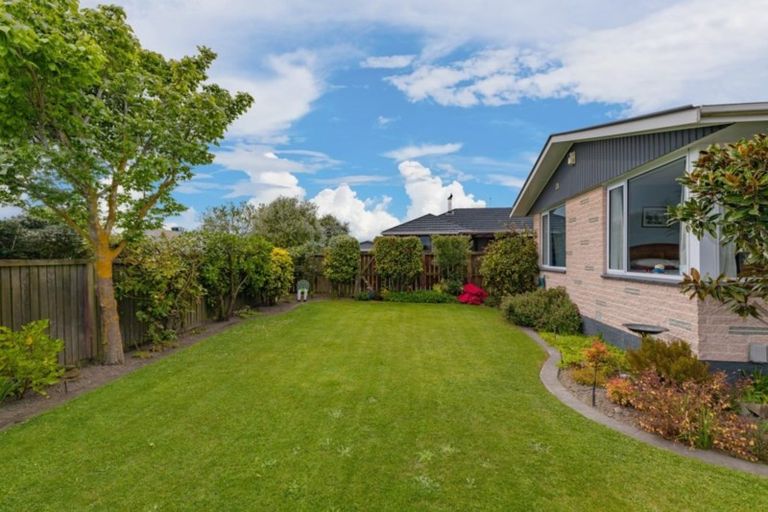 Photo of property in 38 Te Rama Place, Wainoni, Christchurch, 8061