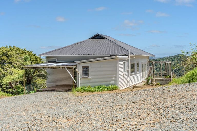 Photo of property in 1679 State Highway 12, Paparoa, 0571