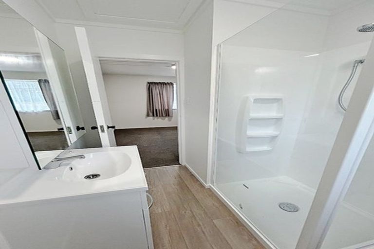 Photo of property in 1/72 Bridge Street, Bulls, 4818