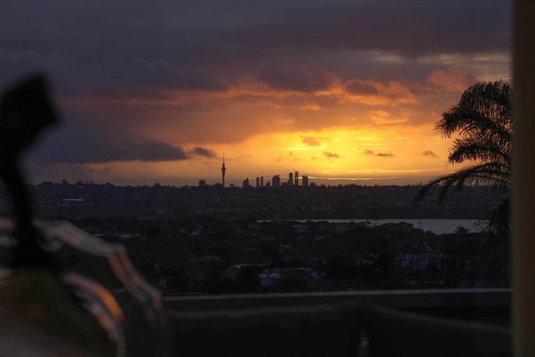 Photo of property in 10 Etherege Place, Howick, Auckland, 2014