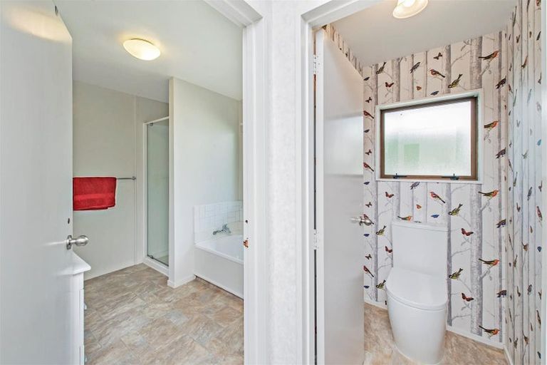 Photo of property in 61 Scarlet Oak Drive, West Melton, Christchurch, 7671